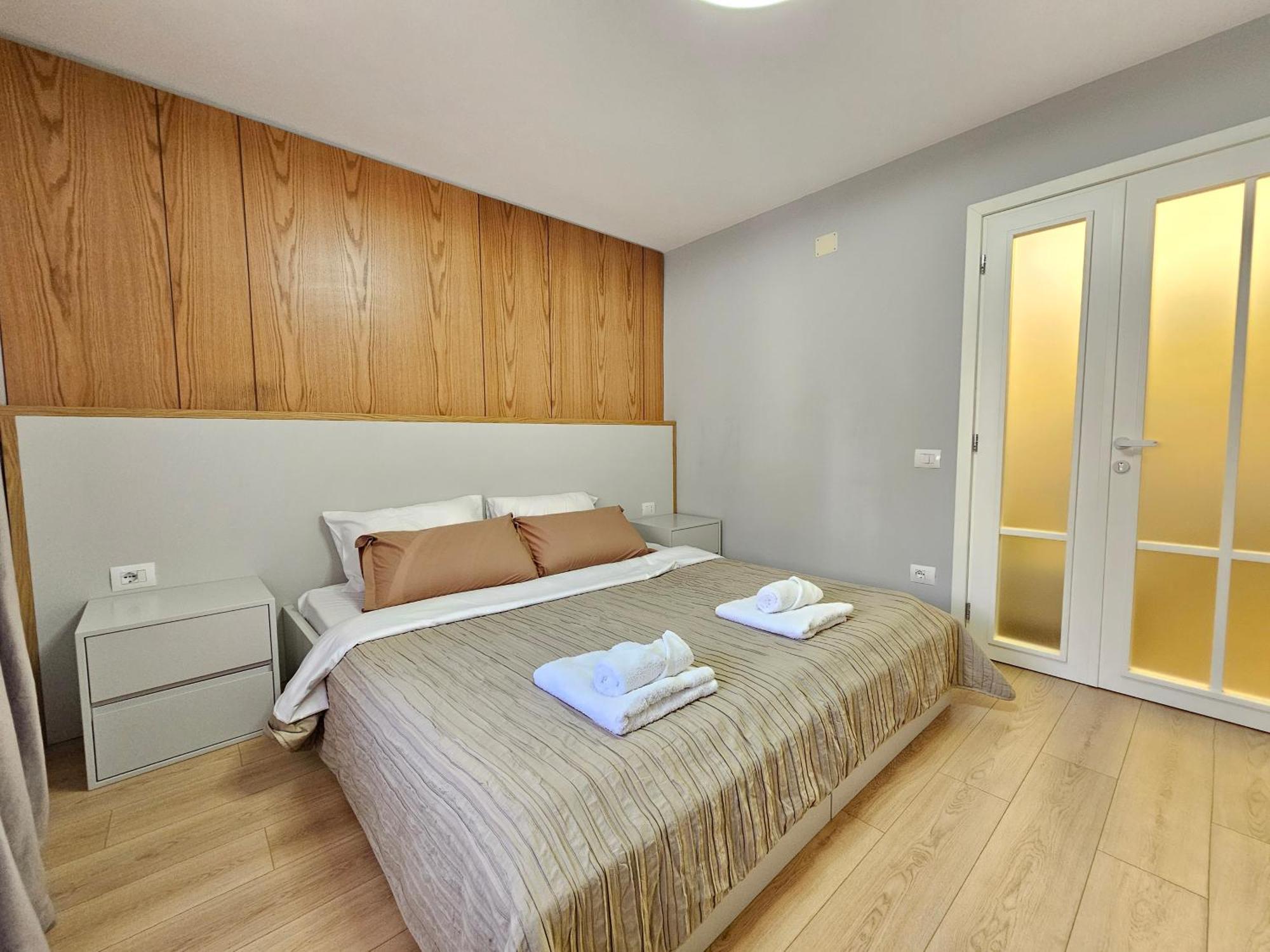 Valentino'S Nest Apartman Tirana Kültér fotó