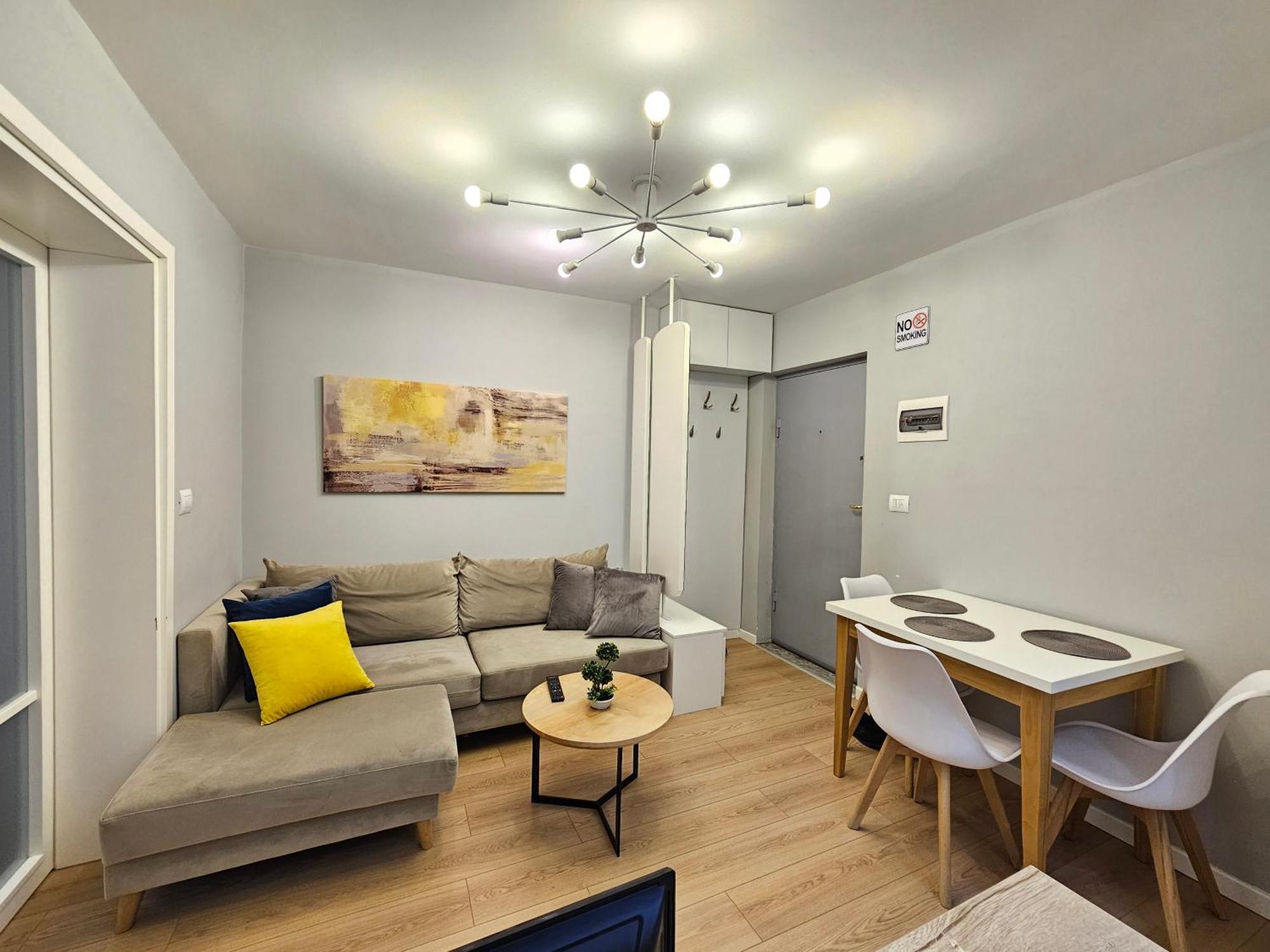 Valentino'S Nest Apartman Tirana Kültér fotó